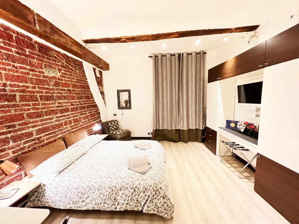 Garibaldi Apartment Genova - Red Lights District (Adults Only)